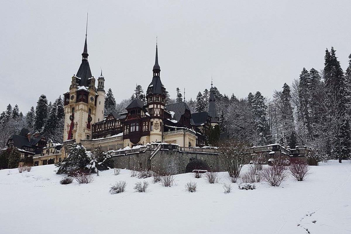 Castelul Peleș iarna